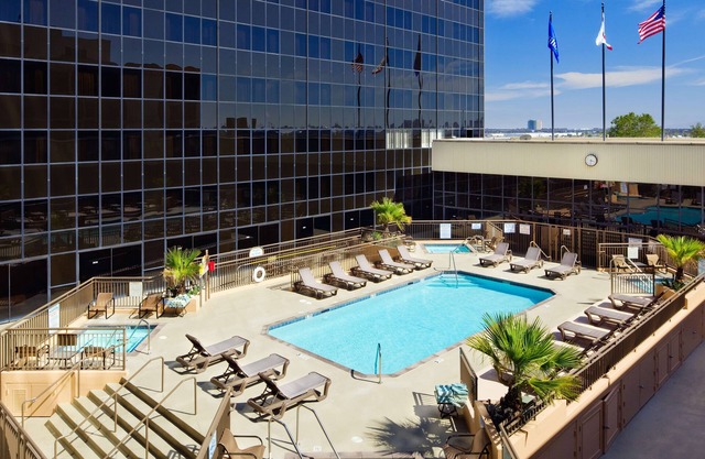 Hilton Los Angeles Airport