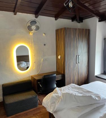 HIMALAYANBLUES COTTAGES&STAYS