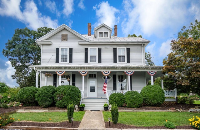 Historic 6 BR 6.5 BA home with Stunning Views
