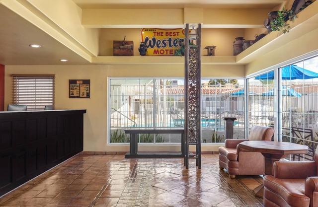 Historic Coronado Motor Hotel by OYO
