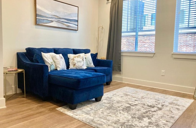 Historic Downtown Wonder Bread Factory Apartment