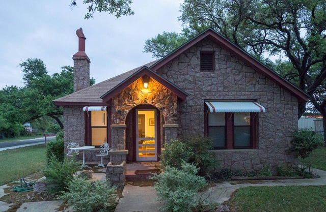 Historic Hill Country Cottages