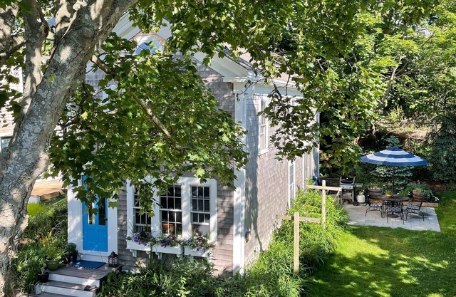 Historic Sailmaker's Cottage in Heart of Provincetown, Steps from Beach