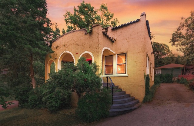 Historic Spanish Charm + Scenic View | Cozy Casita