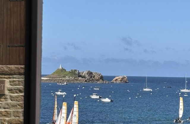 hjem · Port Blanc A breathtaking setting facing th