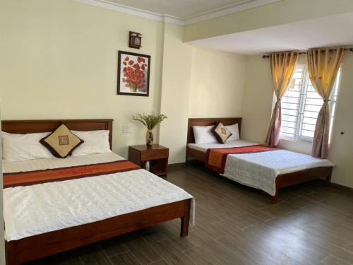 Hoa Lư Hotel