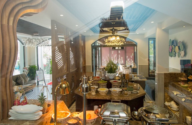 Hoang Trinh Hotel