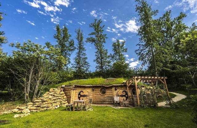 Hobbit house with private spa