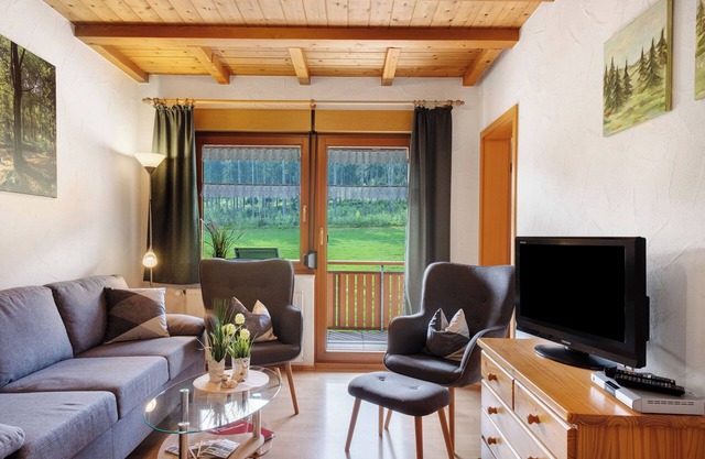 Holiday Apartment 'West' with Shared Terrace, Shared Garden and Balcony