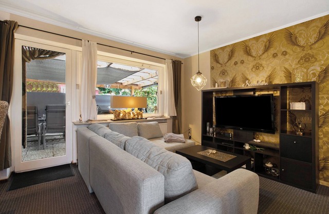 Holiday Apartment 'Kompass Oase' with Private Terrace, Private Garden and Wi-Fi