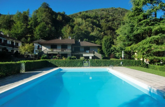 Holiday apartment Molina di Ledro for 1 - 4 persons with 2 bedrooms - Holiday apartment in one or mu