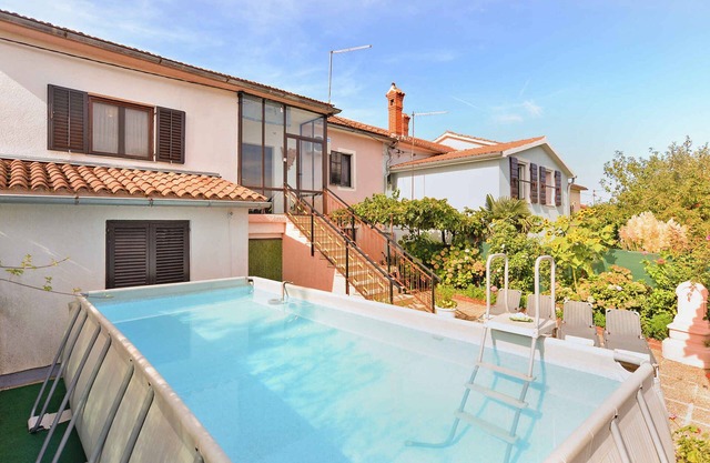 Holiday apartment with air conditioning