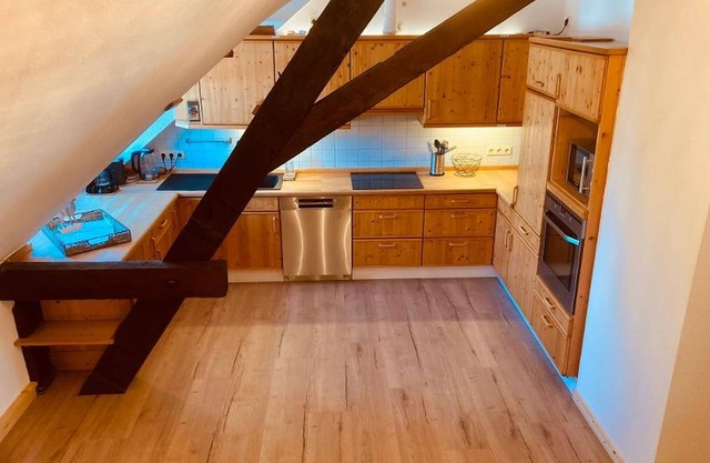 Holiday Apartment 'Kamineiche' with Private Garden and Wi-Fi