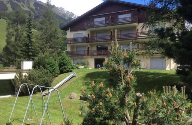 Holiday apartment Klosters for 6 persons with 3 bedrooms - Multistorey holiday home/maisonette