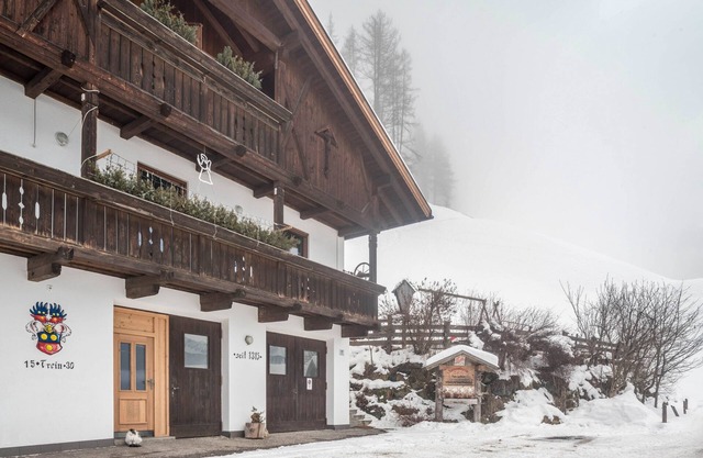 Holiday Apartment "Mountainfarm Innertrein Wiese" with Mountain View, Balcony & Wi-Fi