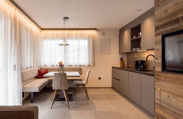 Holiday Apartment 'Obergasserhof Tiroler' with Mountain View, Shared Garden & Wi-Fi