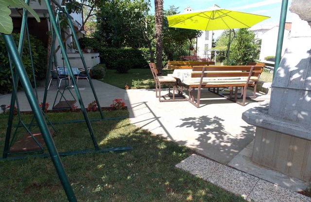 Holiday apartment with air conditioning