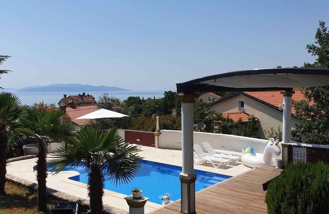 Holiday apartment with terrace and pool