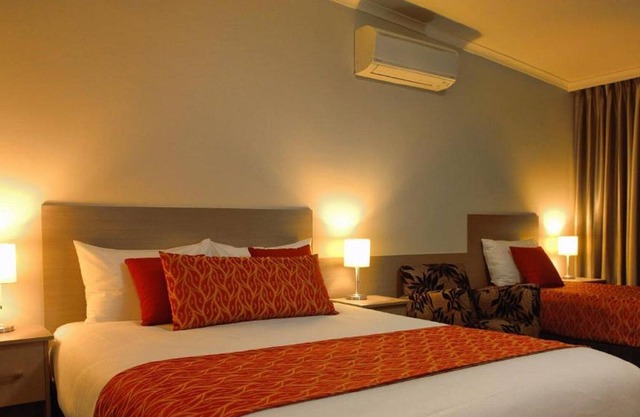 Holiday Break at Mount Gambier Sophisticated Suite