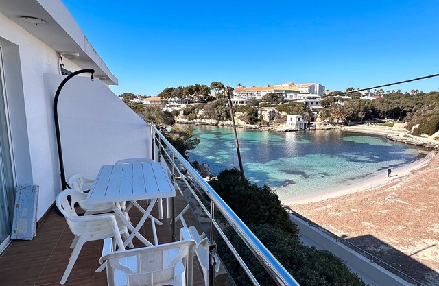 Holiday Home '5Sols, Acceso Directo A La Playa' with Sea View, Wi-Fi and Air Conditioning