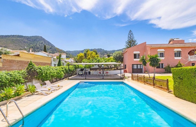 Holiday Home 'Casa Los Manantiales' with Mountain View, Wi-Fi and Air Conditioning