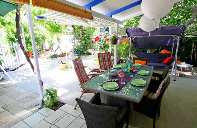 Holiday home Željko, (13634), Sucuraj, hr