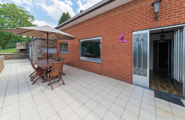 Holiday home in Marche-en-Famenne with garden