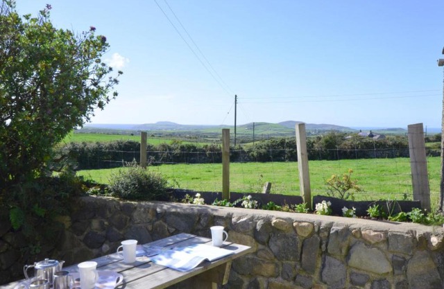 Holiday Home Bryncroes by Interhome