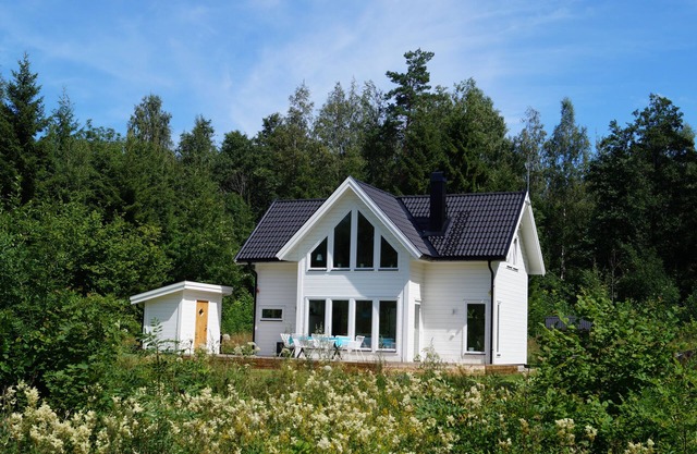 Holiday home by Lake Skagern-Child-friendly house in Tiveden with free electric car charging