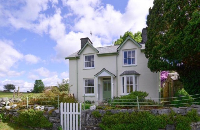 Holiday Home Caerynwch by Interhome