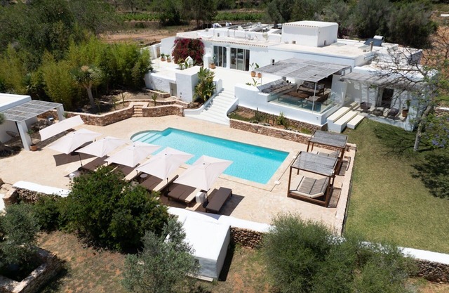 Holiday Home 'Can Tunio , Santa Gertrudis' with Mountain View, Wi-Fi and Air Conditioning