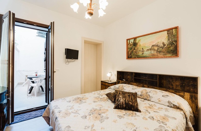 Holiday Home 'Casa Vacanza Nonna Rosina' with Wi-Fi and Air Conditioning
