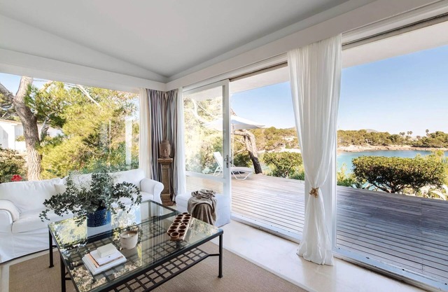 Holiday Home 'Casa Masti' with Sea View, Wi-Fi and Air Conditioning