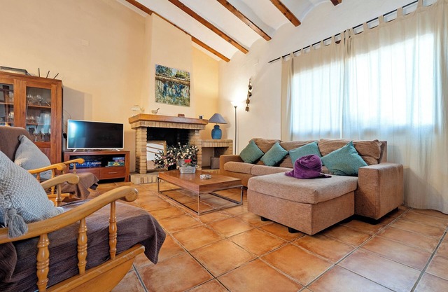 Holiday Home 'Casa Rue' with Private Pool, Wi-Fi and Air Conditioning