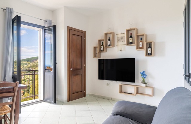 Holiday Home 'Cuccureddu 1' with Sea View, Wi-Fi and Air Conditioning