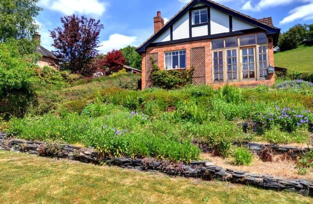 Holiday Home Dolywern by Interhome