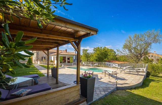 Holiday Home Flores with Pool