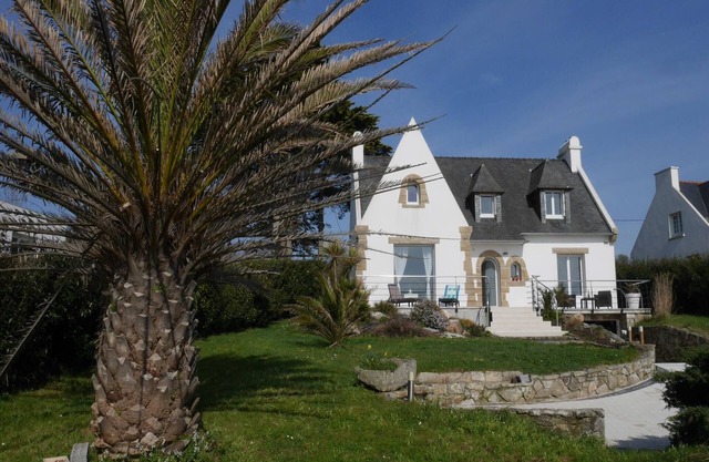 Holiday Home in Brittany with Sea Views