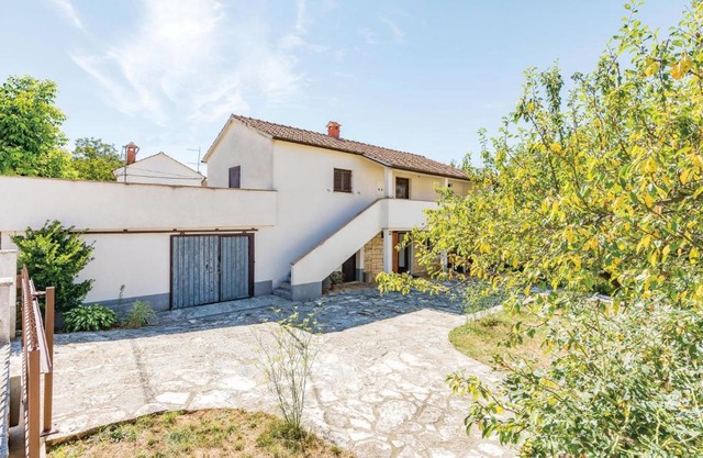 Holiday home Gljuscici V