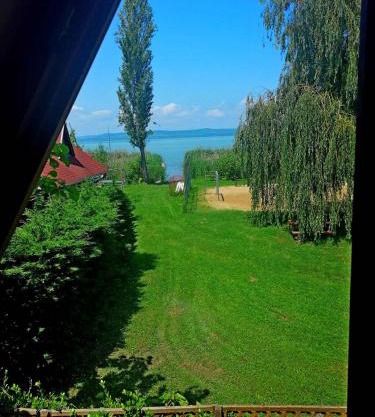 Holiday home in Balatonszarszo 20093
