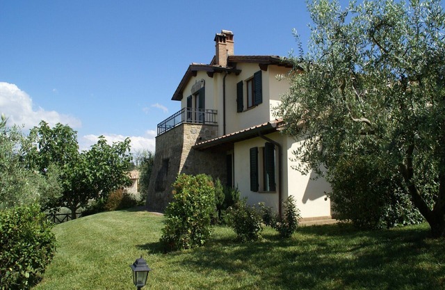 Holiday Home in Bettona with Pool & Near Assisi