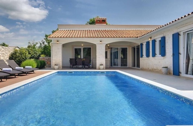 Holiday Home in Nedescina with Terrace, Air condition, WIFI, Washing machine (4816-1)