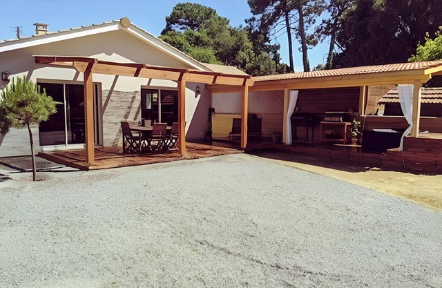 Holiday Home 'La Cigale Et La Fourmi' with Private Pool, Private Terrace and Wi-Fi