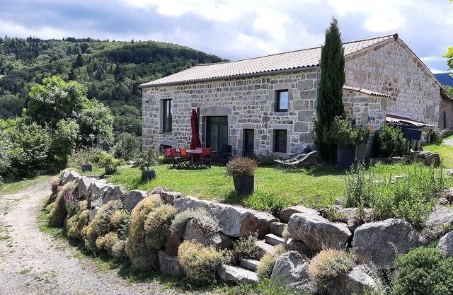 Holiday Home 'La Clé Des Champs' with Mountain View, Private Terrace and Wi-Fi