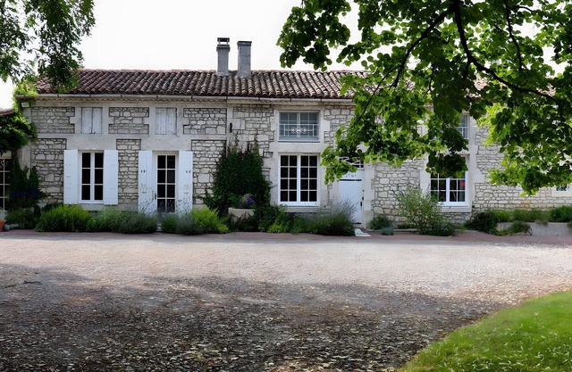 Holiday Home La Saintonge