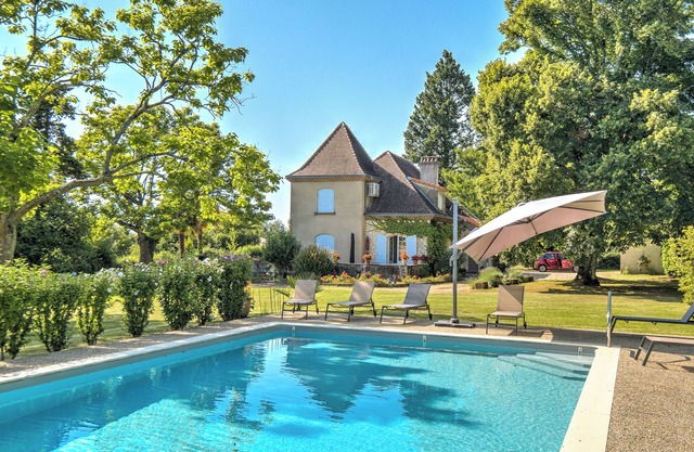 Holiday Home 'Le Puy Bellevue' with Private Pool, Private Terrace and Wi-Fi