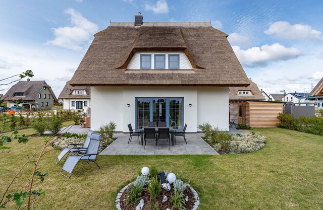 Holiday Home 'Maison Mer Baltique' with Sea View, Private Terrace and Wi-Fi