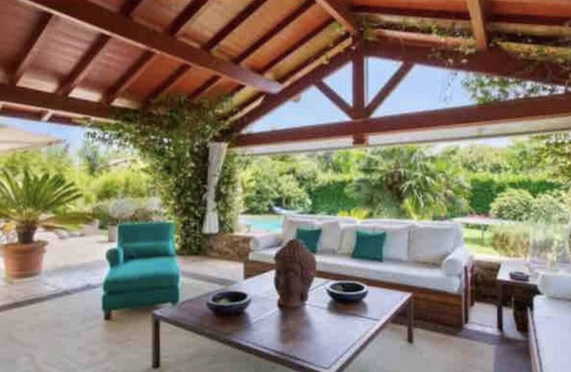 Holiday Home 'Maison' with Private Pool, Private Terrace and Wi-Fi