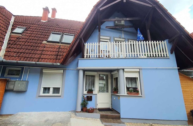 Holiday home near the water
