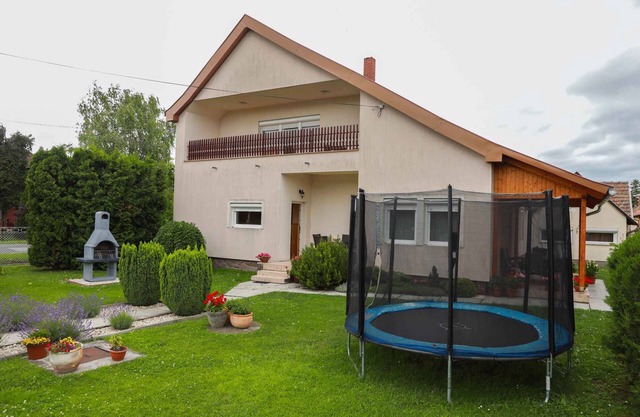 Holiday home only 300 m from the beach